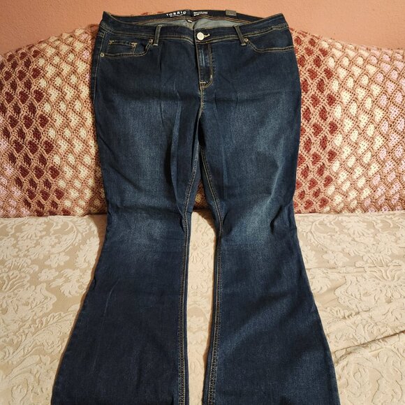 Torrid Dark Blue Jeans - 18T - Picture 3 of 3